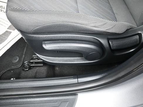 Used 2023 Kia Seltos LX image 12