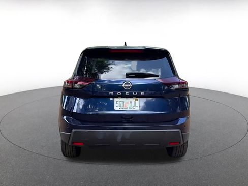 Used 2025 Nissan Rogue SV image 12
