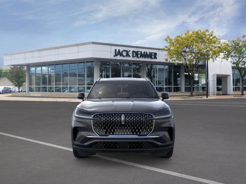 New 2026 Lincoln Aviator AWD image 6