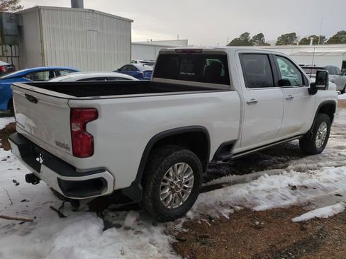 Used 2021 Chevrolet Silverado 2500 High Country w/ Z71 Off-Road Package image 5