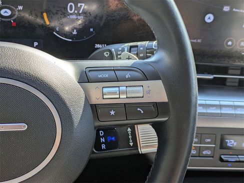 Used 2024 Hyundai Kona Limited image 22