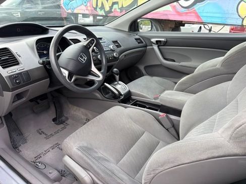 Used 2010 Honda Civic LX image 9