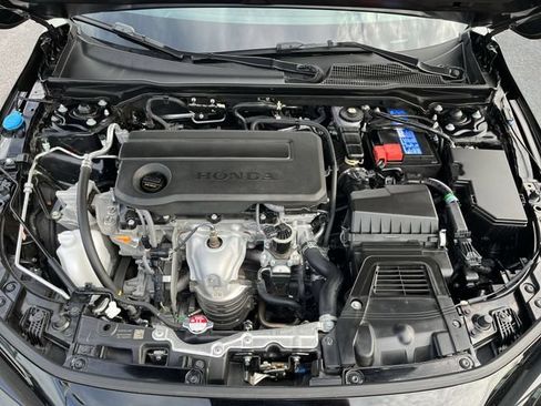 Used 2025 Honda Civic Sport image 19