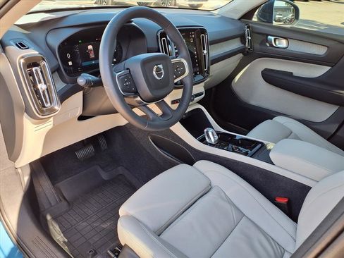 Certified 2023 Volvo XC40 B4 Plus w/ Driver Assist Package image 20