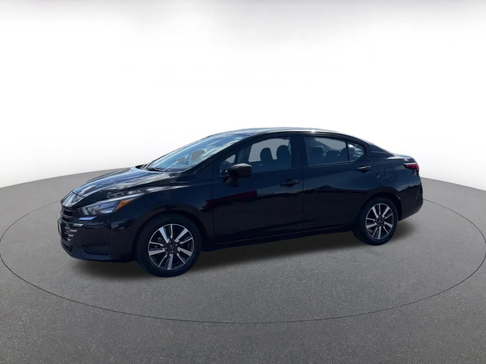 Used 2025 Nissan Versa SV FWD image 7