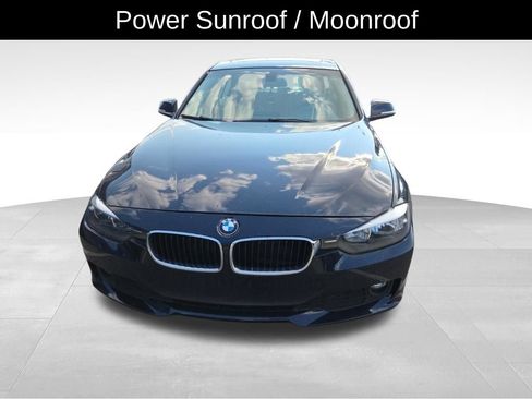 Used 2015 BMW 320i xDrive Sedan AWD/4WD image 7