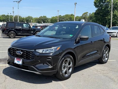 Used 2025 Ford Escape ST-Line FWD image 8