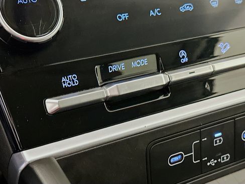 Used 2025 Hyundai Santa Fe SEL image 25