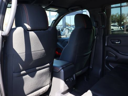 Used 2022 Nissan Frontier Pro-X RWD image 32