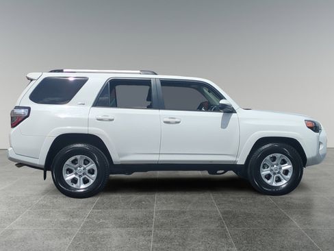 Used 2023 Toyota 4Runner SR5 image 6