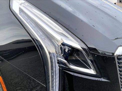 Used 2025 Cadillac XT5 Premium Luxury image 28