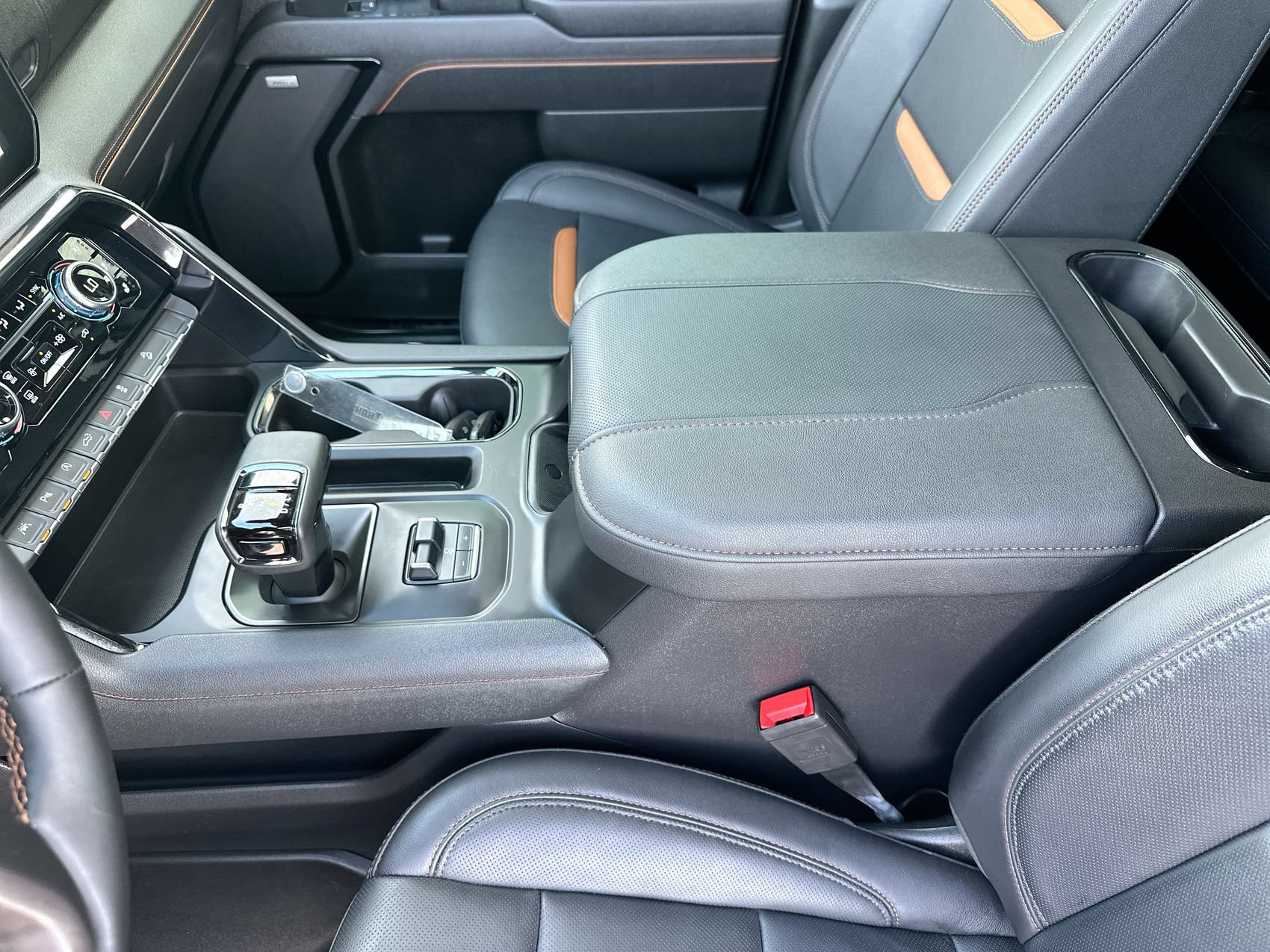 Used 2025 GMC Sierra 1500 AT4 w/ AT4 Premium Package AWD/4WD image 21