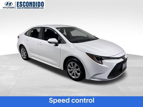 Used 2022 Toyota Corolla LE image 7