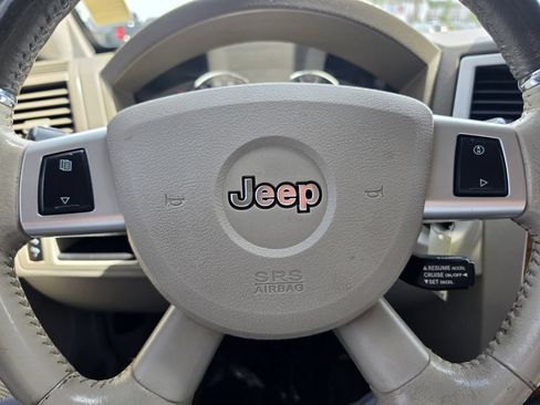 Used 2008 Jeep Grand Cherokee Limited w/ Trailer Tow Group IV AWD/4WD image 21