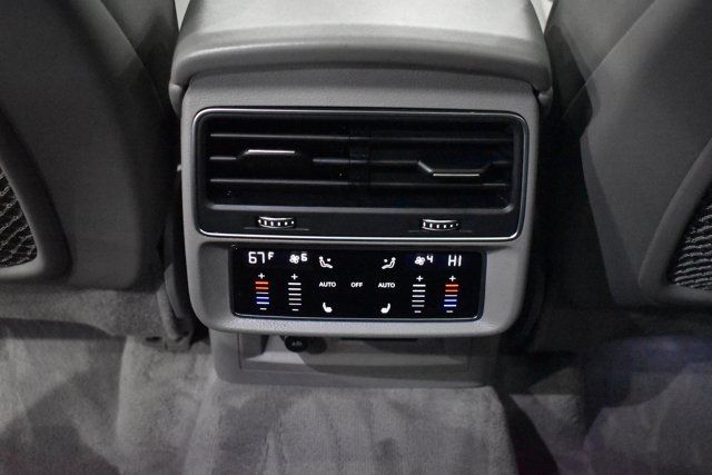 Used 2022 Audi Q7 3.0T Prestige AWD/4WD image 27