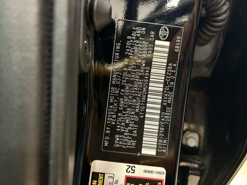 Used 2021 Toyota Camry SE FWD image 27