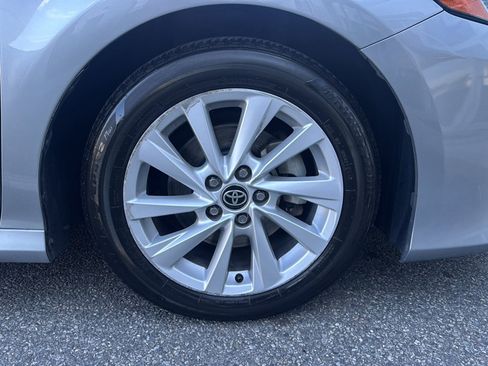 Used 2022 Toyota Camry LE FWD image 40