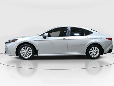 Certified 2025 Toyota Camry LE image 8