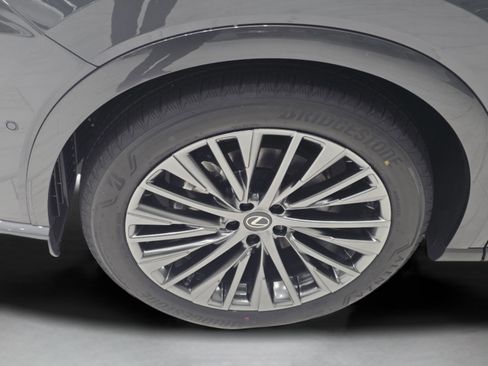 New 2026 Lexus RX 450h AWD image 11