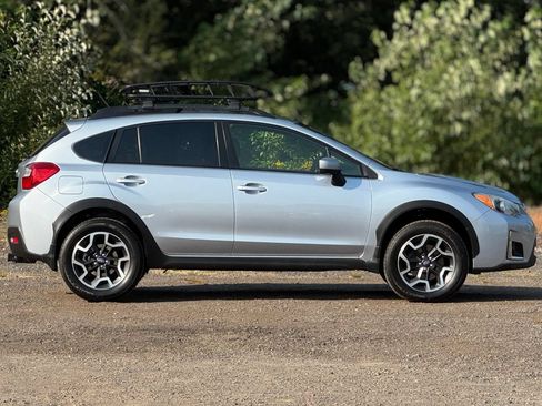 Used 2017 Subaru Crosstrek 2.0i Premium w/ Popular Package #2 AWD/4WD image 8