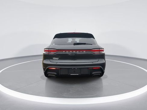 Used 2022 Porsche Macan image 7