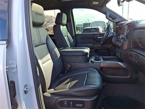 Certified 2022 Chevrolet Silverado 2500 High Country w/ Technology Package image 35