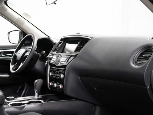 Used 2020 Nissan Pathfinder S AWD/4WD image 31