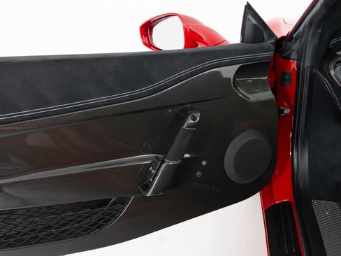 Used 2015 Ferrari 458 Speciale A image 43