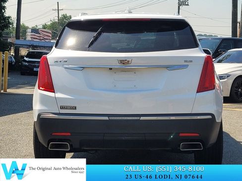 Used 2018 Cadillac XT5 Luxury w/ Driver Awareness Package FWD image 5
