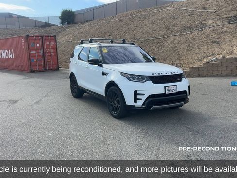 Used 2020 Land Rover Discovery Landmark AWD/4WD image 3