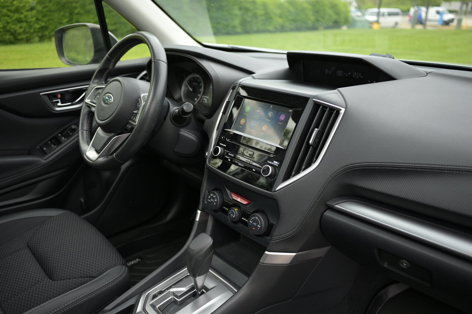 Used 2022 Subaru Forester Premium AWD/4WD image 2