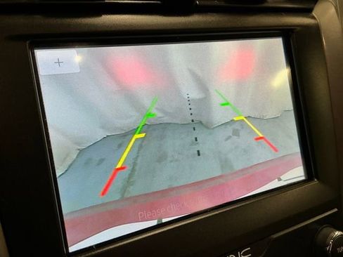 Used 2020 Ford Fusion SE image 25