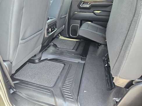 Used 2024 Chevrolet Silverado 1500 LT w/ Convenience Package II AWD/4WD image 15