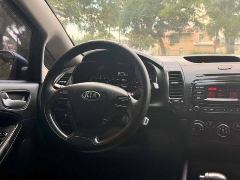 Used 2018 Kia Forte LX FWD image 15