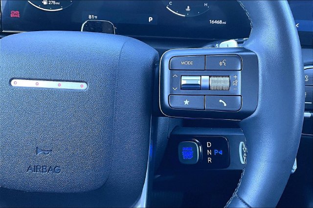 Used 2026 Hyundai Palisade Limited FWD image 12