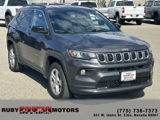 Used 2024 Jeep Compass Latitude image 1