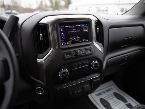 Used 2026 Chevrolet Silverado 1500 Custom image 15