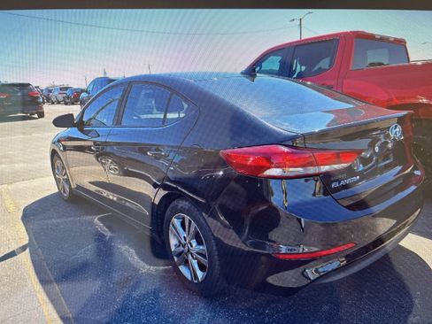 Used 2018 Hyundai Elantra SEL FWD image 4