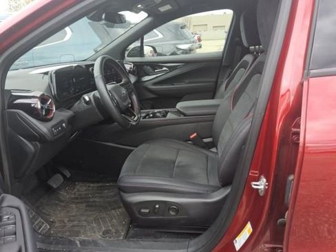 Used 2025 Chevrolet Blazer EV RS AWD/4WD image 3
