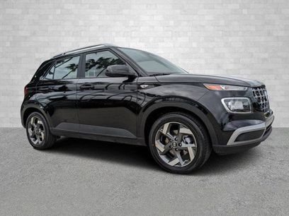 New 2025 Hyundai Venue SEL