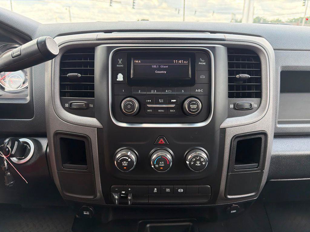 Used 2018 RAM 2500 Tradesman w/ Chrome Appearance Group AWD/4WD image 30