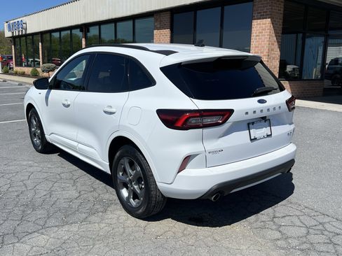 Used 2023 Ford Escape ST-Line image 8