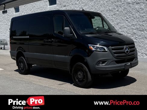 Used 2024 Mercedes-Benz Sprinter 2500 image 1