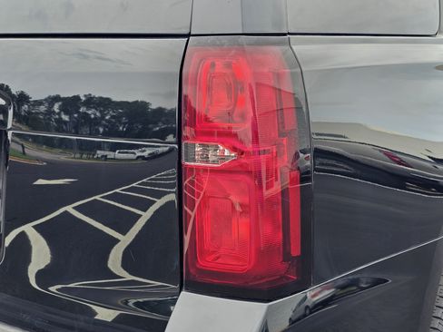 Used 2017 Chevrolet Tahoe LS RWD image 10