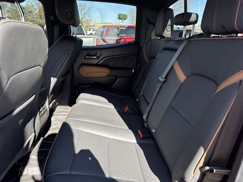 Used 2024 GMC Canyon AT4 w/ AT4 Premium Package image 24