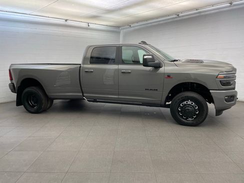 New 2026 RAM 3500 Laramie AWD/4WD image 2