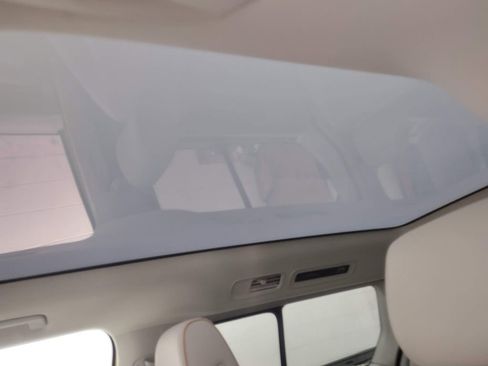 New 2025 Volkswagen ID. Buzz 1st Edition image 27