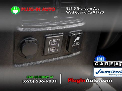 Used 2019 Nissan Titan SV w/ SV Convenience Package image 11