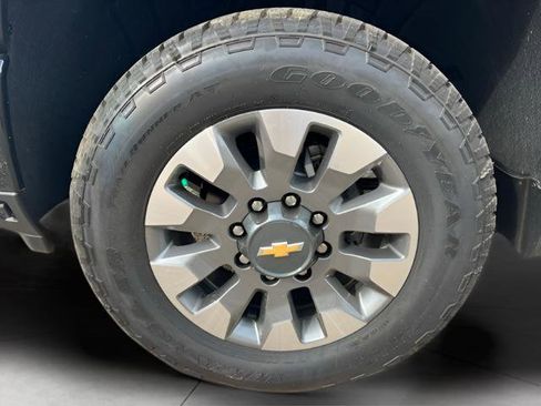 New 2026 Chevrolet Silverado 2500 Custom w/ Custom Value Package AWD/4WD image 10