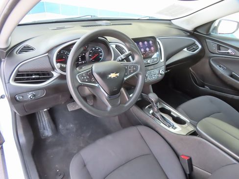 Used 2023 Chevrolet Malibu LT image 25